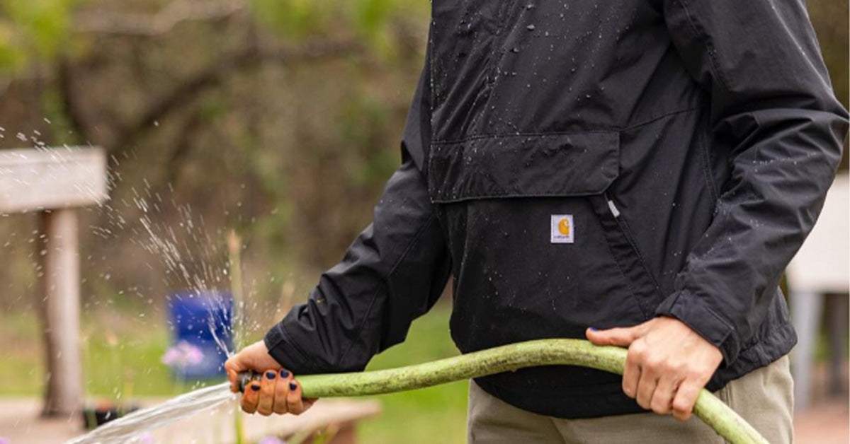 Waterafstotende werkkleding: Carhartt Rain Defender