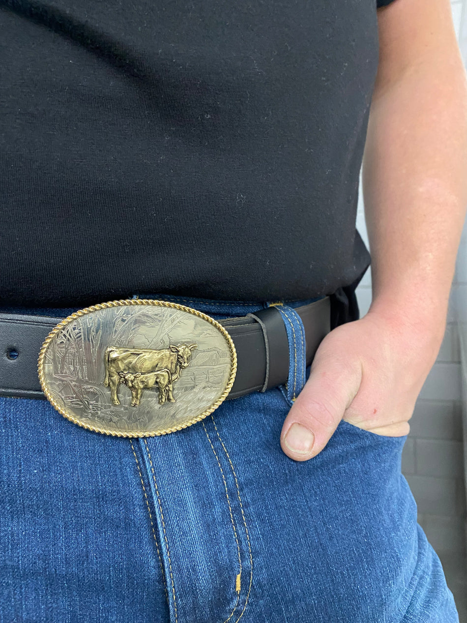 Belt Buckle "Cow With Calf"